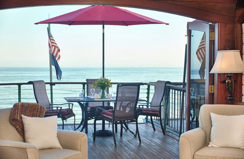 Montecito Casa | Paraíso en la playa! ¡La casa de Miramar Beach se puede alquilar como casa completa o como 2 unidades!