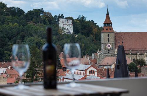 Brasov Old Town Hotel | UpperHouse Suites & More