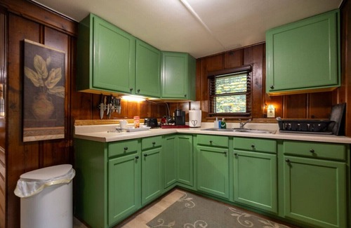 Blue River Cabina | Upriver Nest: Riverfront Oasis
