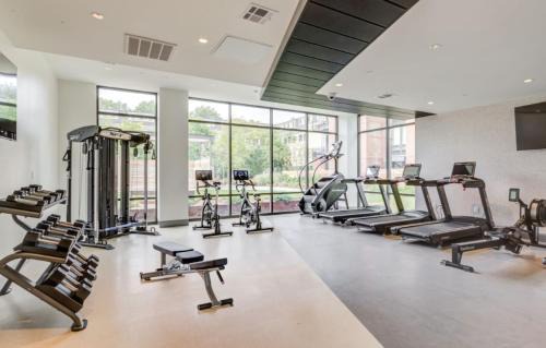 Theatre District Apartamento | Upscale 2BR Condo with Gym & Parking near MGH & TUFTS