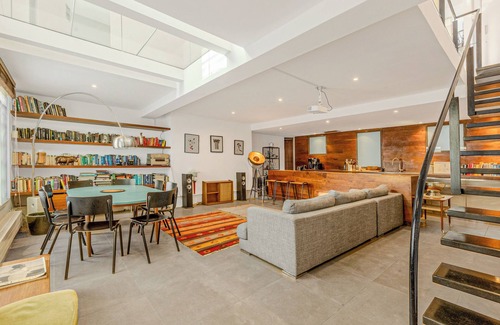 Notting Dale Apartamento | Upscale 2BR Maisonette with Views in Notting Hill