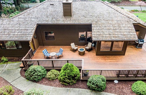 Arcata Casa | Upscale 3 bdm near Cal Poly, Redwoods, Deck, BBQ