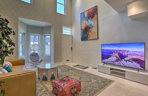 University City Casa | Upscale and Unique Townhome in University City!