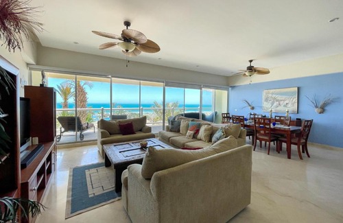 Puerto Penasco Casa | Upscale Beachfront Condo with Tub and Private Beach