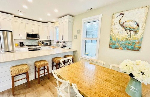Country Club Estates Casa | Upscale Coastal Oasis w/ Private Pool & Porch—Walk to Downtown Rehoboth!