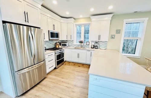 Country Club Estates Casa | Upscale Coastal Oasis w/ Private Pool & Porch—Walk to Downtown Rehoboth!