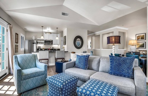 Sonoma Apartamento | Upscale Condo on the Sonoma Plaza