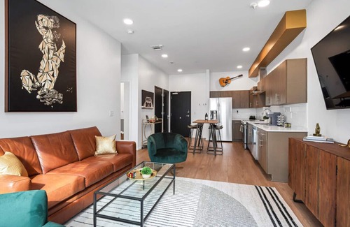 Edgehill Condominio | UPSCALE Cozy Nashville Condo★ POOL, PATIO, PARKING