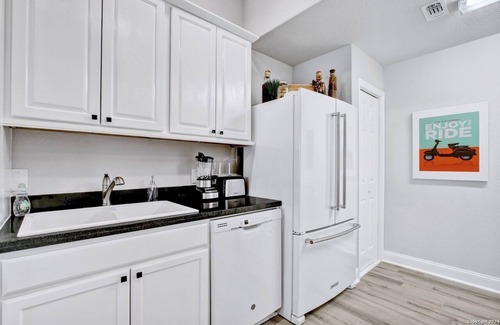 San Antonio Casa | Upscale Gem 5BR, 3B close to many attractions