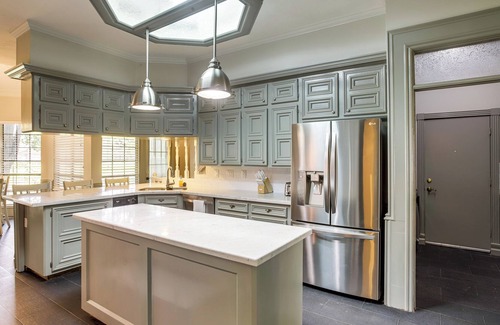 Pinehurst Of Atascocita Casa | Upscale Humble Hideaway w/ Community Pool Access!