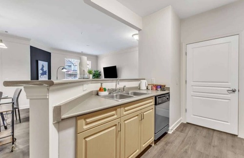 Southwest Raleigh Apartamento | Upscale King 1BR Suite to Downtown Raleigh!