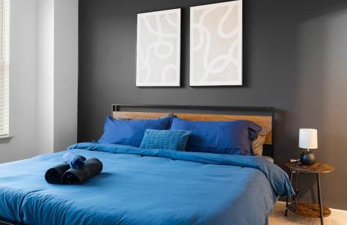 Charlotte Apartamento | Upscale King 3BR Suite Uptown Charlotte