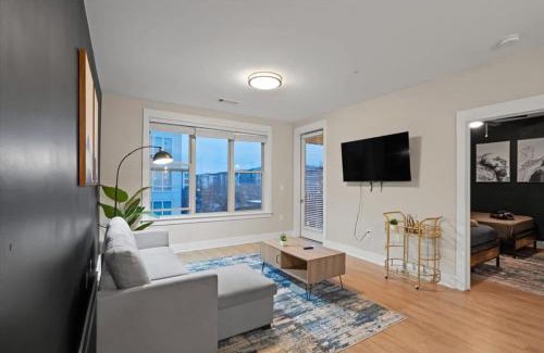 Charlotte Apartamento | Upscale King 3BR Suite to Uptown Charlotte