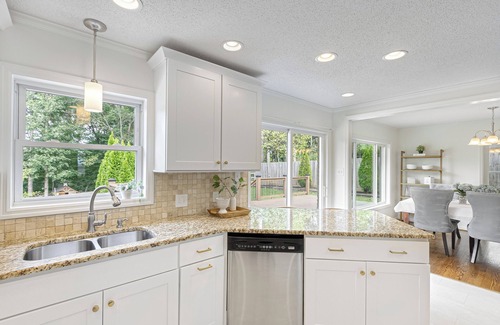 Farragut Casa | Upscale Living in Beautiful 4/3 Short or Midterm in best of West Knoxville!