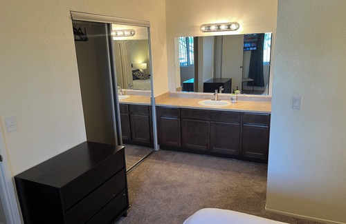 Rancho Cordova Apartamento | June Move In Special Fully Furnished Apt E