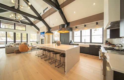 Keystone Casa | Stunning Home with private Hot Tub & free Shuttle