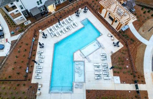 Athens Apartamento | Upscale, New Apt, Pool, Long Stays