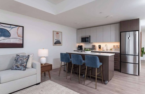 Central Square Apartamento | Upscale Penthouse near MIT & Harvard in Central Square!