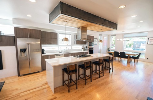Sloan Lake Casa | Upscale Townhome in SloHi, Minutes From Downtown, 4BR, Kid Friendly
