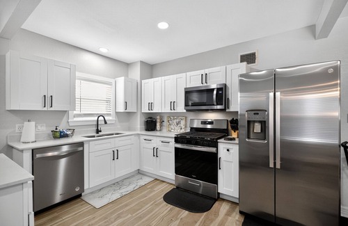 South Central Houston Casa | Upscale Urban | Near Downtown & Museum District