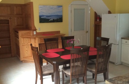 Rangeley Apartamento | Alquiler de vacaciones de lujo frente a Haley Pond en el pueblo de Rangeley
