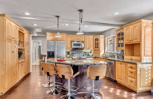 Olympus Cove Casa | Upscale w/ Views, Fireplace, Close to Ski Resorts