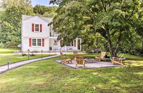 Waterbury Cabaña | Upscale Waterbury Retreat w/ Indoor Hot Tub!