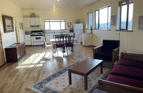 Hopland Casa | Upstairs Apartment on Nature Retreat