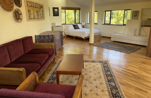 Hopland Casa | Upstairs Apartment on Nature Retreat