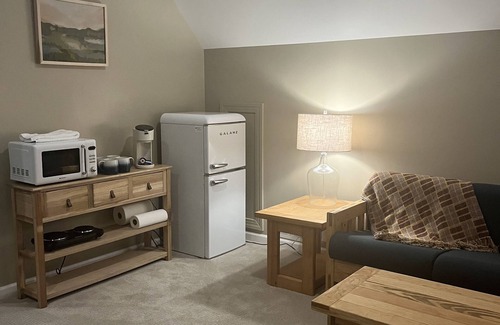 Millboro Apartamento | Upstairs Pill Box