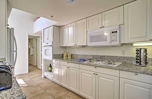 Cathedral City Complejo | Upstairs suite, overlooking the pool