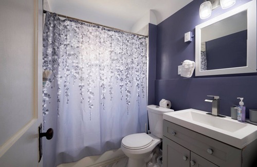 Lakewood Casa | Upstairs unit in duplex