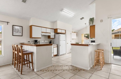 Chatham Park Casa | Upstay 3BR Family-Friendly, Stylish Retreat w Patio