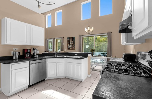 Crescent Lakes Casa | Upstay Home w Pool, Hot Tub & Patio - Pet Friendly
