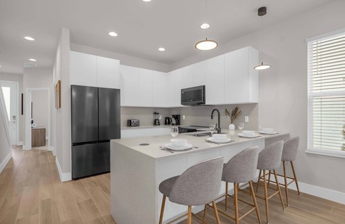 Four Corners Casa | Upstay - Modern Home New Development w Pool