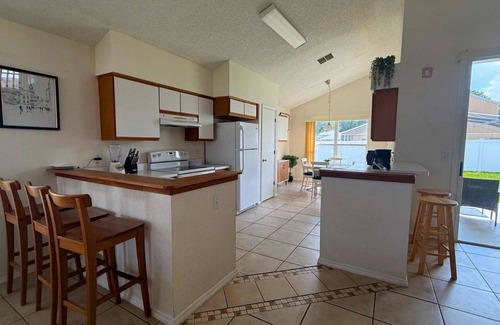 Chatham Park Casa | Upstay Stylish 3BR Family-friendly Retreat w Patio
