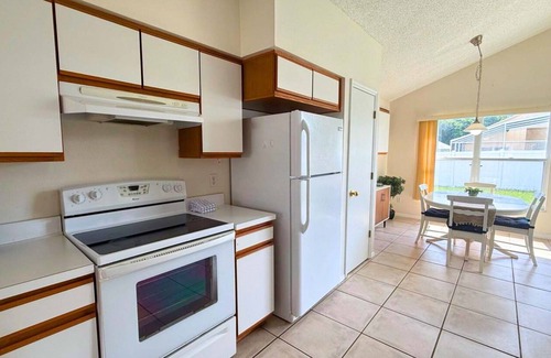 Chatham Park Casa | Upstay Stylish 3BR Family-friendly Retreat w Patio