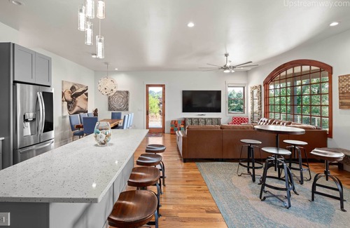 Asheville Casa | Upstream Bachelor Sanctuary - NO damage!! Pure Water.