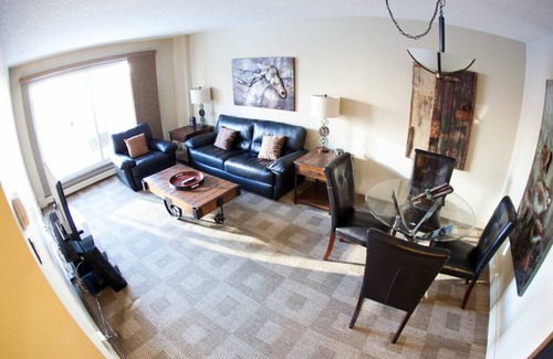 Connaught Condominio | Uptown 1D01- 1 habitación + estudio - Calgary, Alberta
