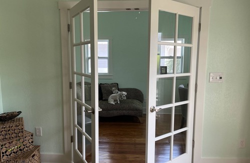 Historic Uptown Casa | Uptown Bungalow 2/2