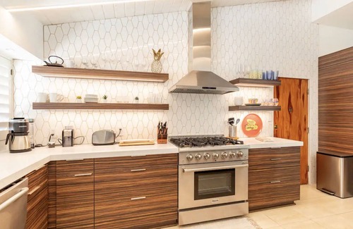 Old Las Palmas Casa | Uptown Design District Walking distance to Downtown Palm Springs!