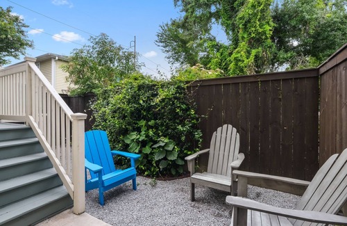 East Riverside Casa | Uptown Designer Home l 3 bedroom l 3 blocks to Magazine St