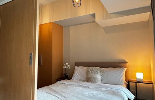 Bonifacio Global City Hotel | Uptown Parksuites Tower Two