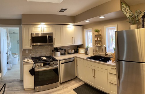 Michigan City Apartamento | Uptown Penthouse on Pine: By Lake Michigan, Shopping & Casino!