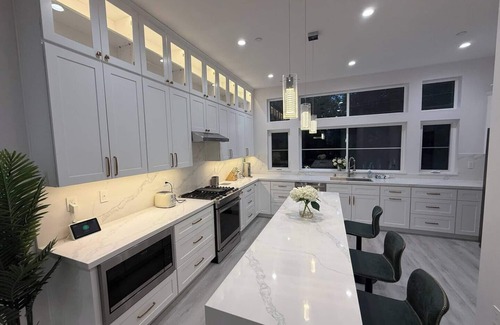 Poverty Ridge Casa | Uptown!!!!
