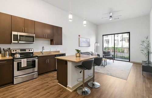 Five Points South Apartamento | Urban 1BR Apartment | Prime Location