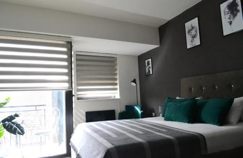 Medijana Apartamento | Urban Apartment
