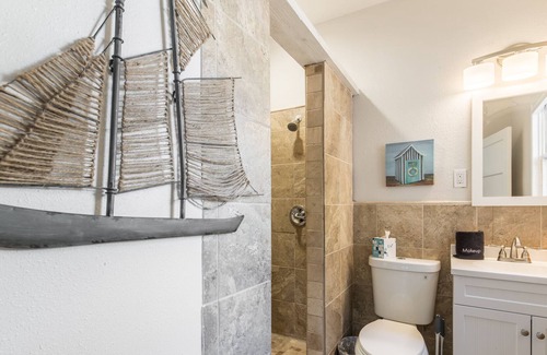 West Meadowbrook Casa | Urban Bungalow - 10 Min. to Downton!