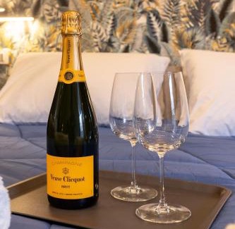 Quartiere XXIII Alessandrino Apartamento | Urban Chic Luxury Suite Apartments