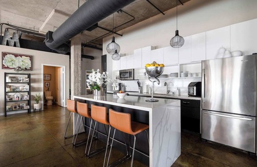 Hillcrest Apartamento | Urban Chic Manhattan Style Loft w/Terrace